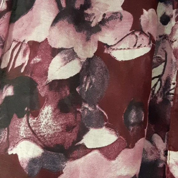 Lightweight Purple & Burgundy floral scarf - Picture 3 of 8